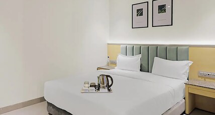 FabHotel Yellow Courtyard Room Type - Deluxe Room