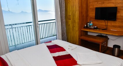 Chill Berg Resort - Bodimettu Room Type - Deluxe Room with Balcony