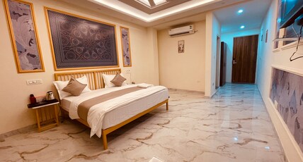Paradise Woodland Resort Room Type - Deluxe Mountain view Room With Balcony