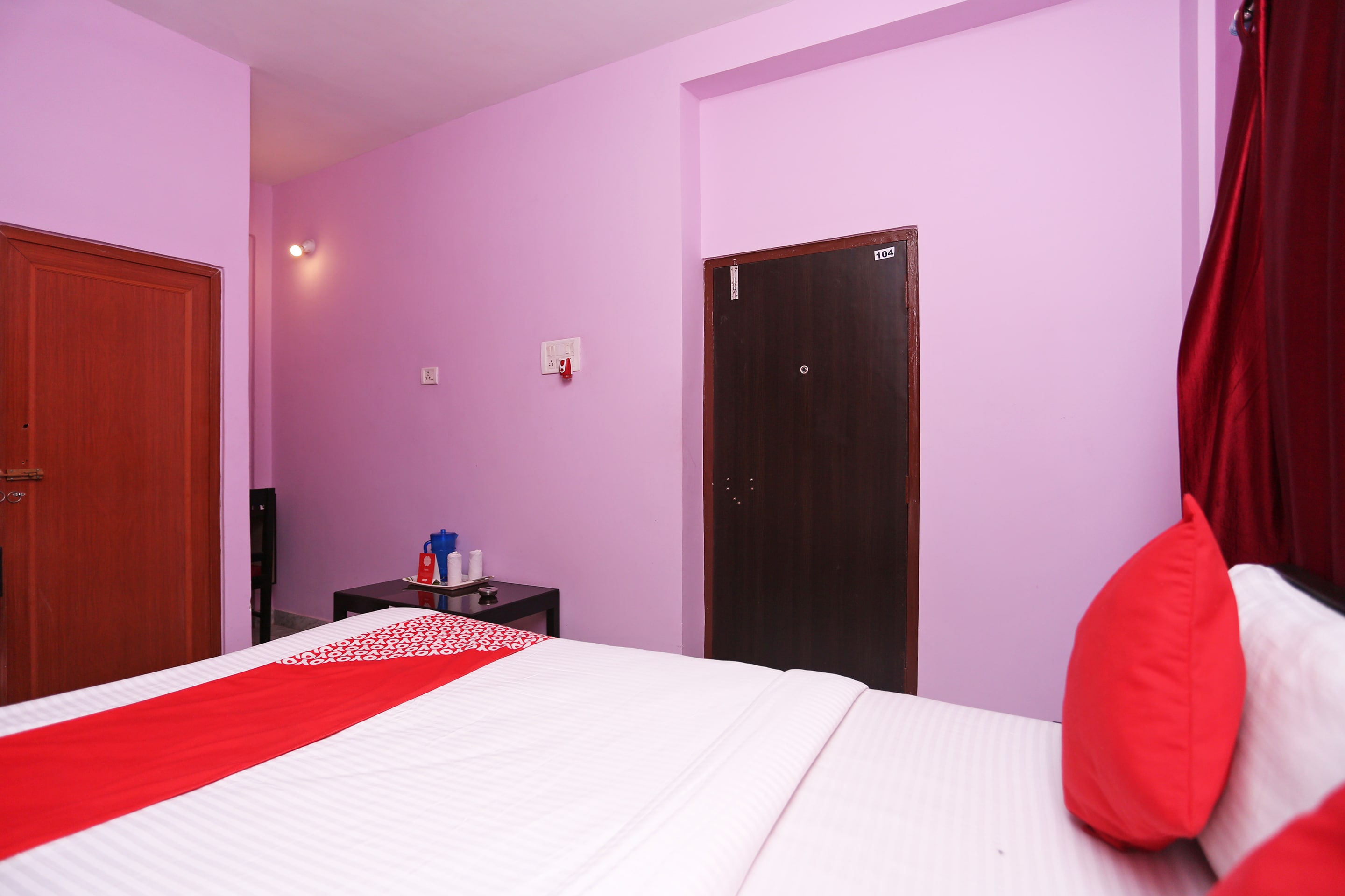 Hotel O Jams Guest House - Tap to explore photos