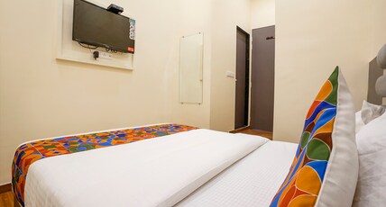 FabHotel Freedom International Room Type - Suite Room