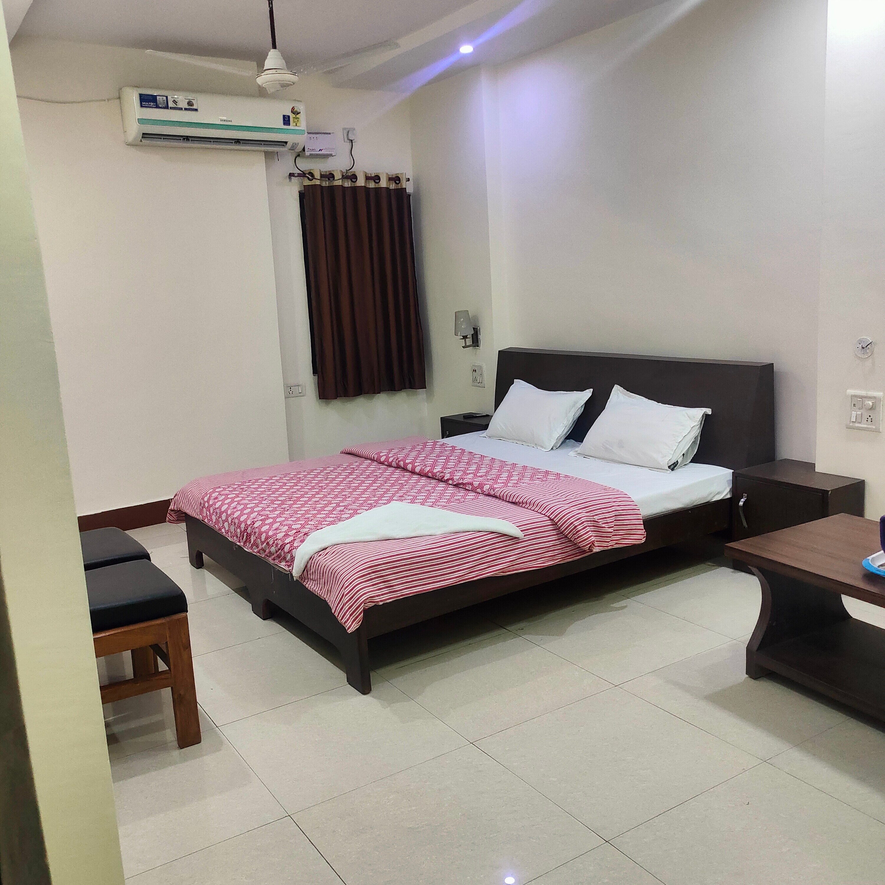 Hotel Apaar Residency - Tap to explore photos