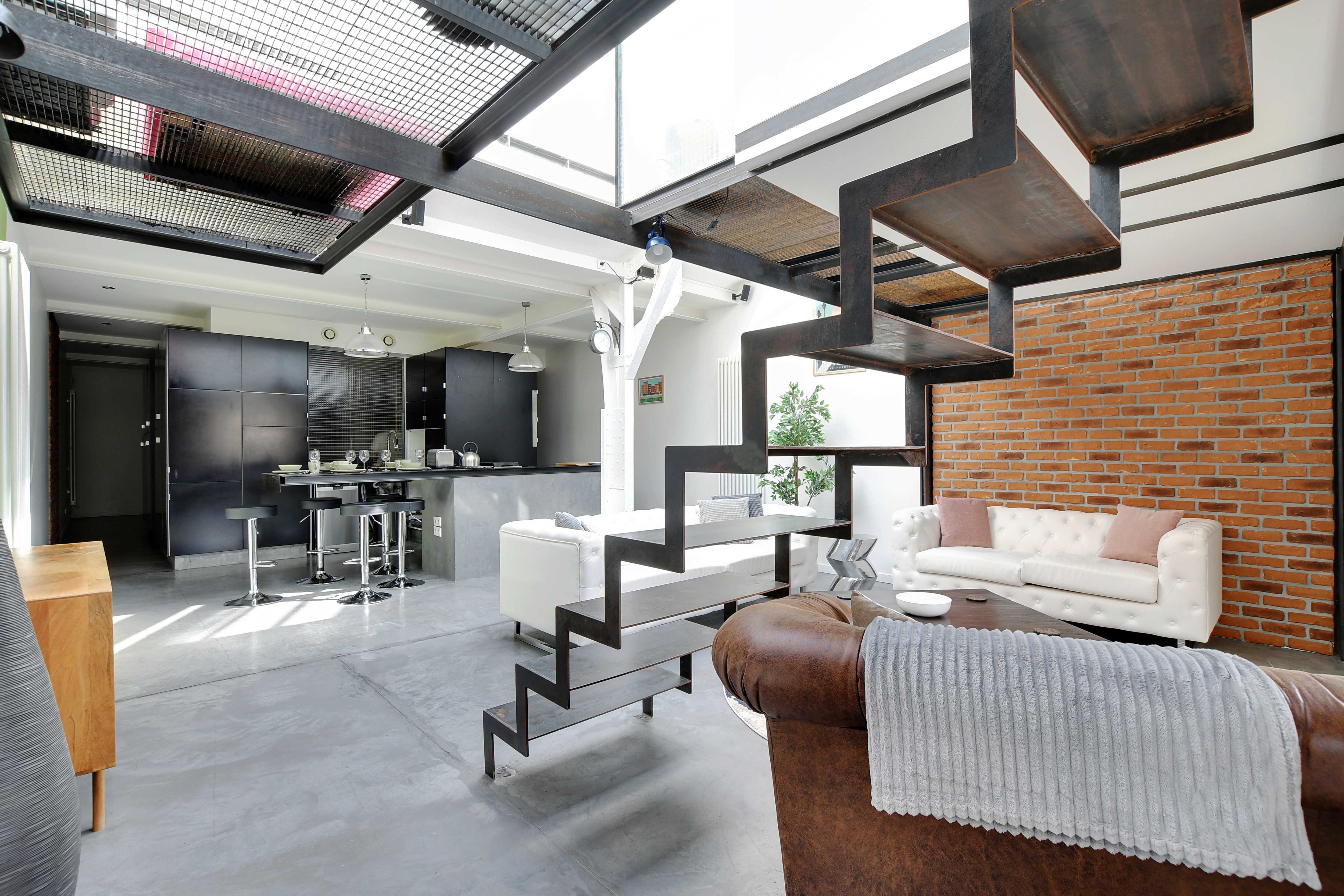 Chic & Spacious Loft - Terrace 3BR/6P Paris Center - Tap to explore photos