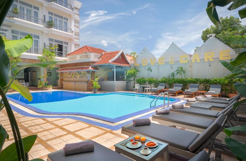 Memoire Siem Reap Hotel - Tap to explore photos