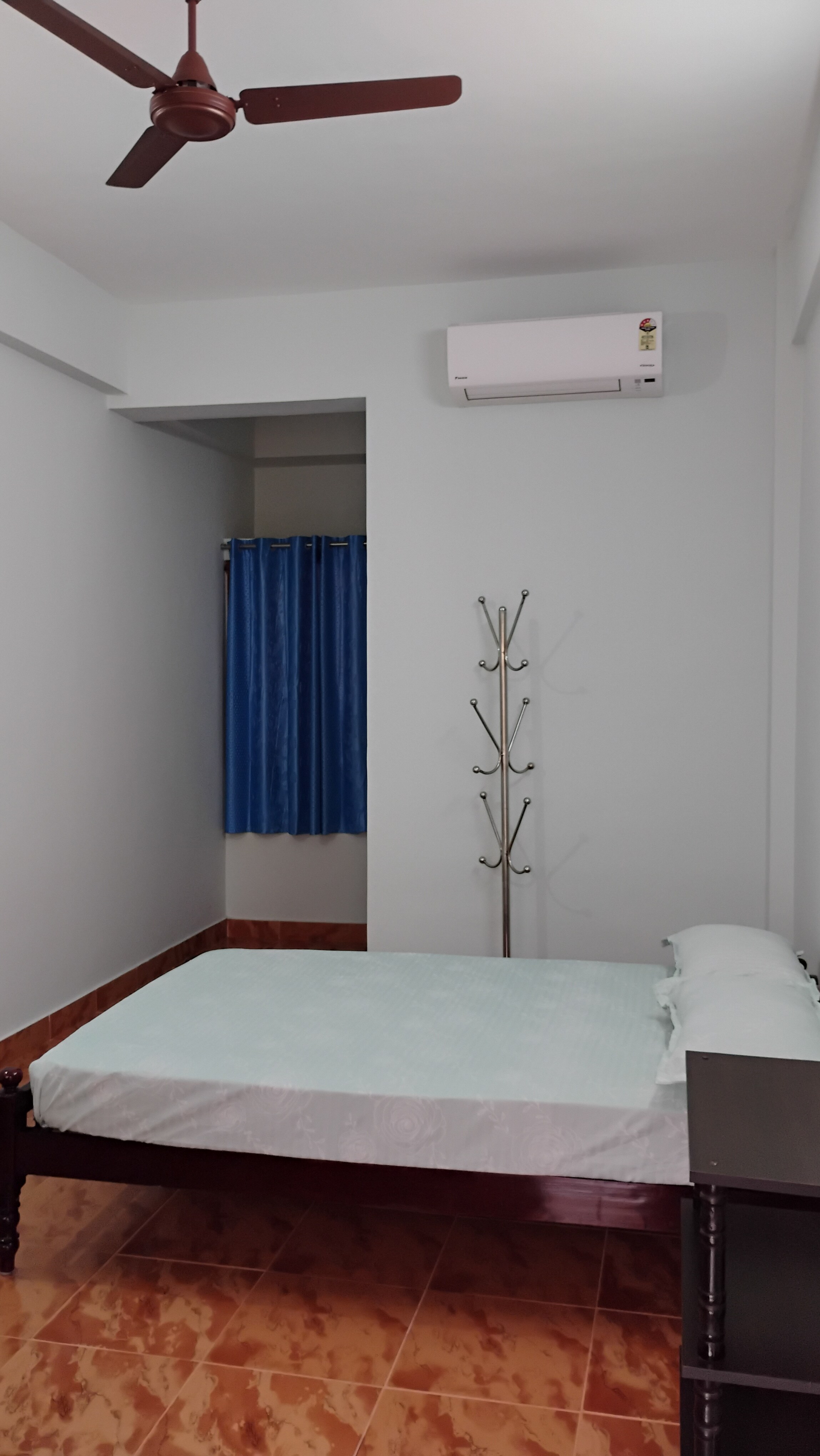 Thomson Kylas Rooms - Tap to explore photos