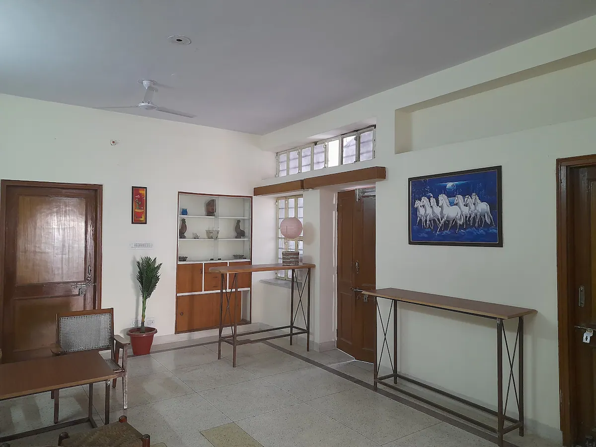 Aashirwad Delight 1 ( Jaipur home stay) - Tap to explore photos