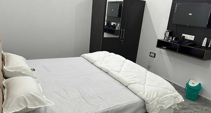 Hotel O by OYO SHRI NARAYANAM Room Type - Classic