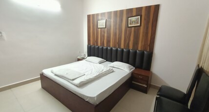 Hotel Punjab Majesty Room Type - Executive Room