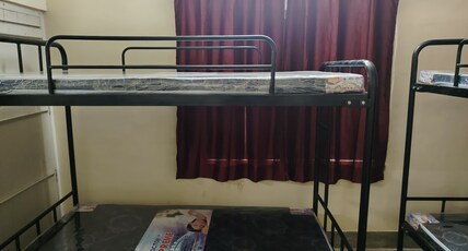 UrbanHostel in Chinar Park - Kolkata Room Type - Male Dorm