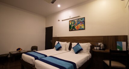 Eclat Suites, Gomti Nagar Room Type - Executive AC Room (Local ID not allowed)