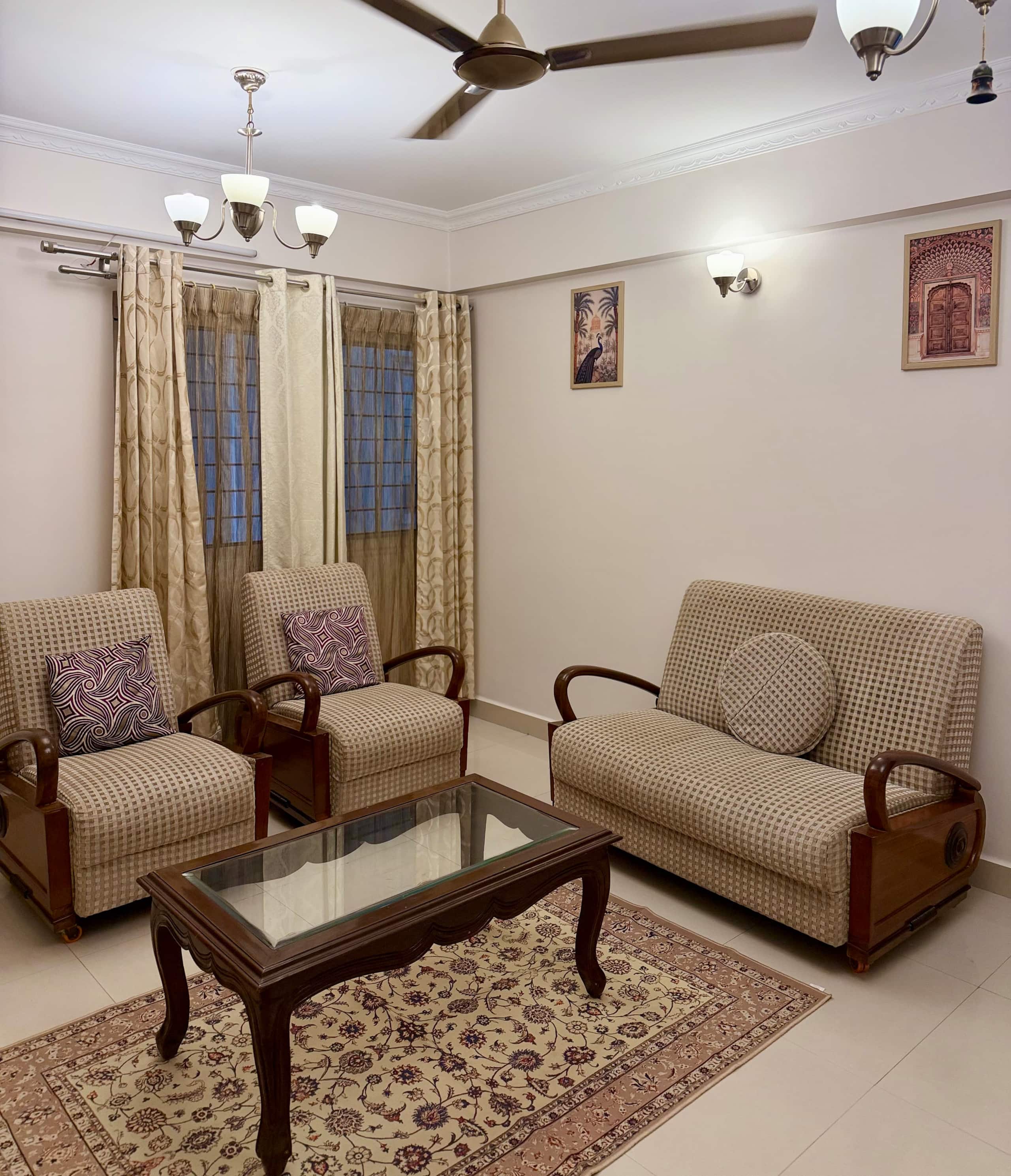 Spacious Flat near Manyata tech park - Tap to explore photos