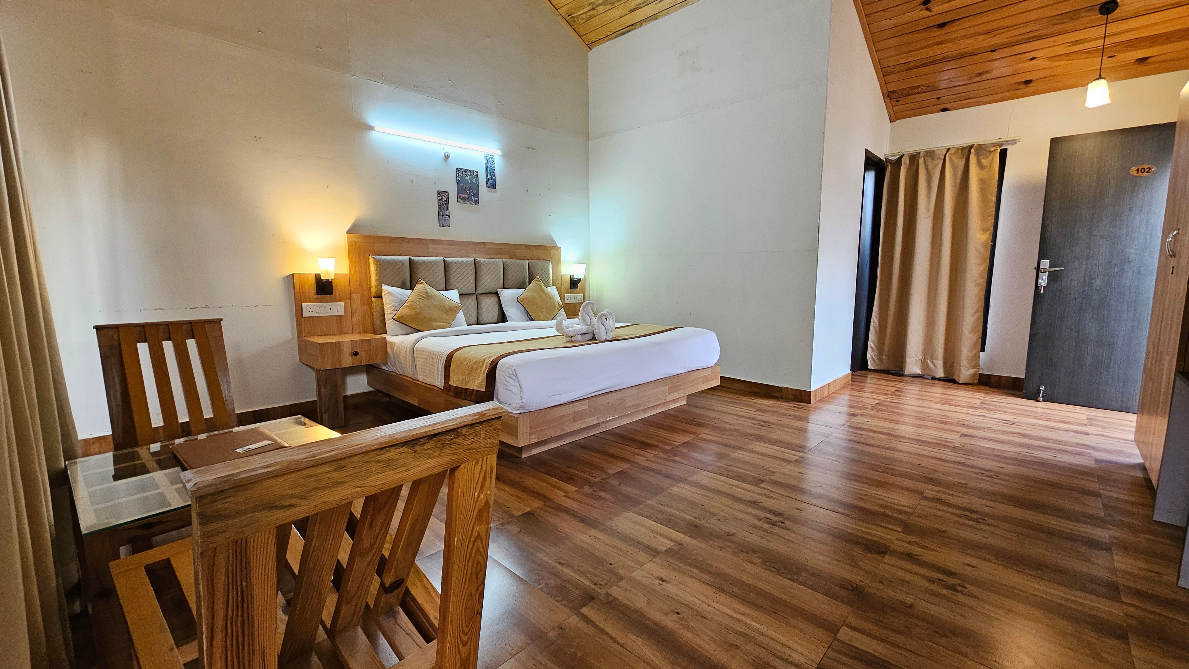 Brar Tiger Resort Corbett (2.4kms from Waterfall) - Tap to explore photos