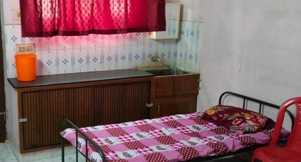 PMR Star Residences Room Type - Standard NON AC Room