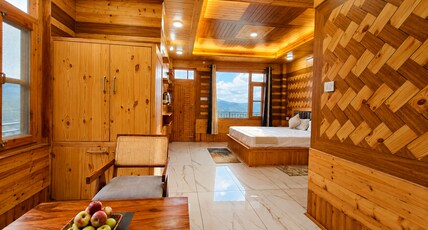 The Serenity Homestay Room Type - Deluxe Room With Balcony 