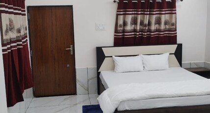 HariOm Guest House Room Type - OM