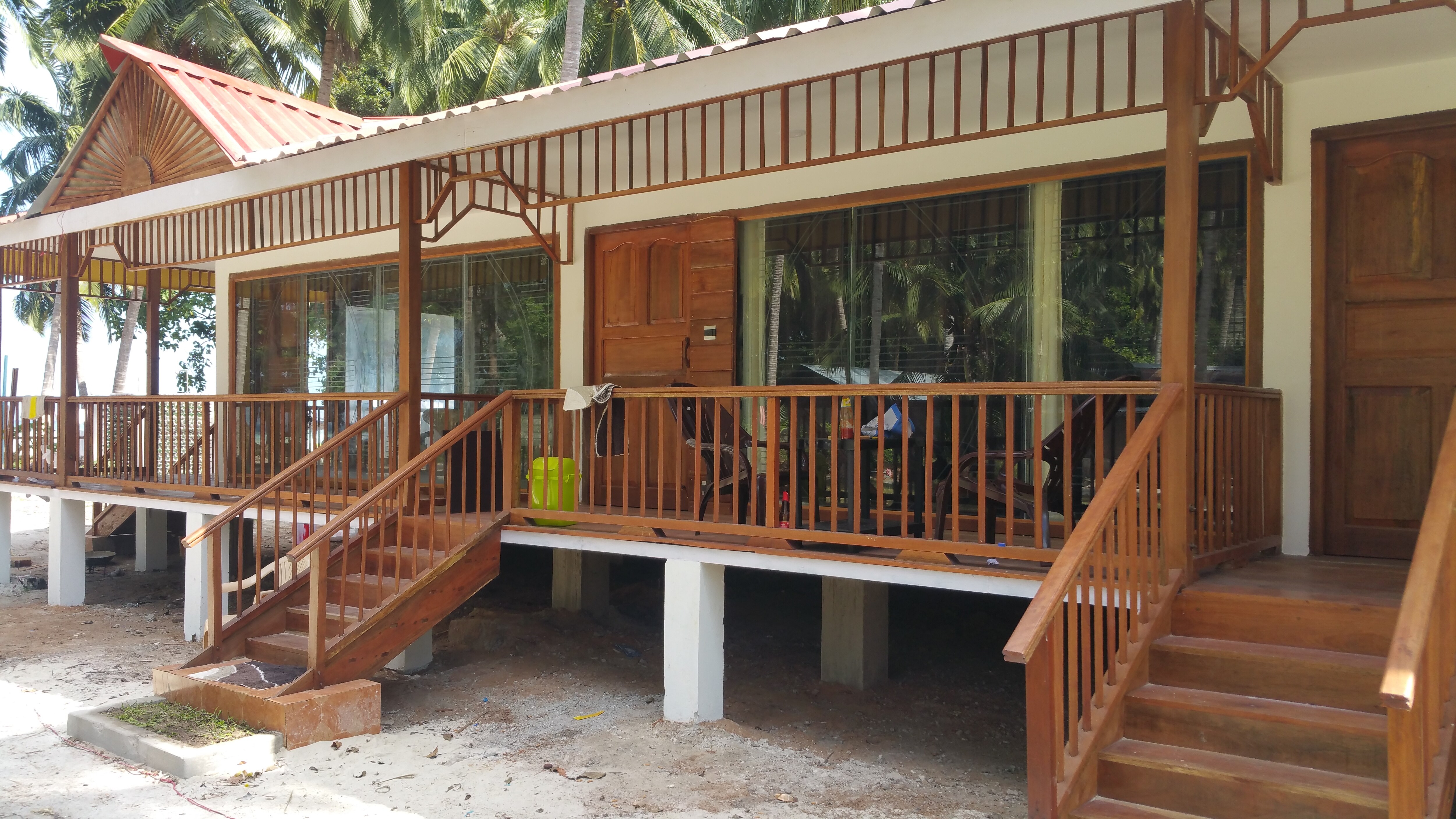 Pellicon Beach Resort - Tap to explore photos