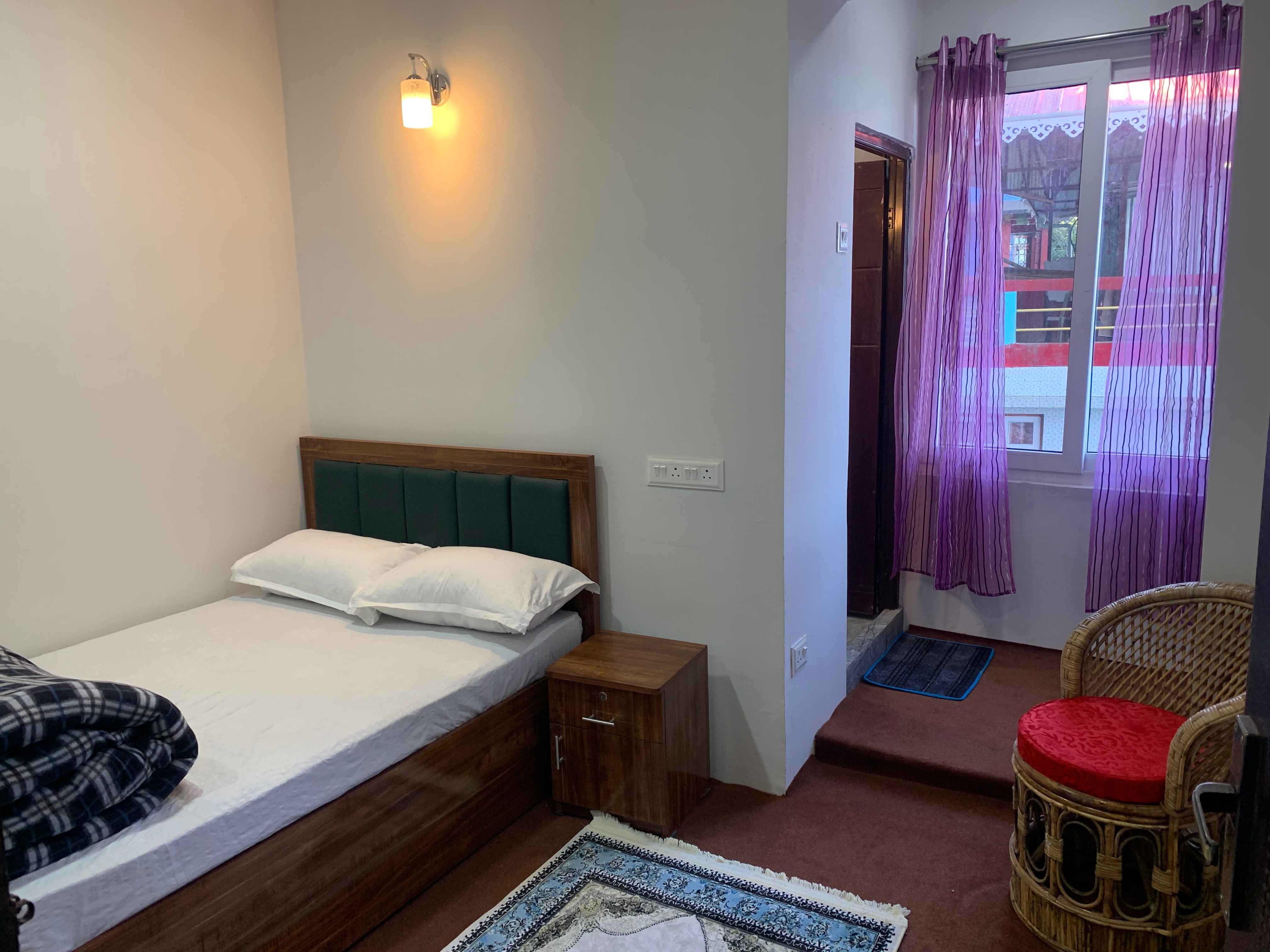 BEGONIA HOMESTAY - Tap to explore photos