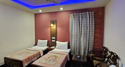 Manan Hotel and Restaurant Room Type - Super Deluxe Twin Bed