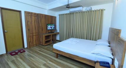 Hotel Swadesh Heritage Room Type - Standard Double Bed Non Ac Room