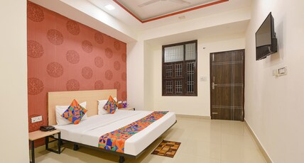 FabHotel Blue Stone Room Type - Deluxe Room