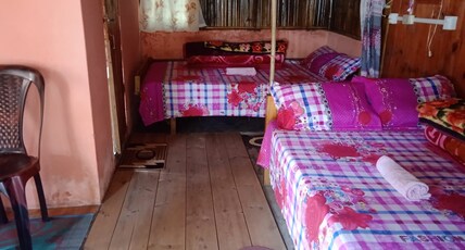 Kharmawshun Cozy Homestay Room Type - Famliy Room with attached Bathroom