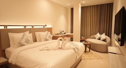 Hari Vilaas Kashi Room Type - Premium Room