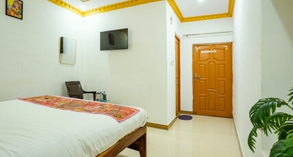 Hotel Darsh Safari - Fort View Room Type - Deluxe Room