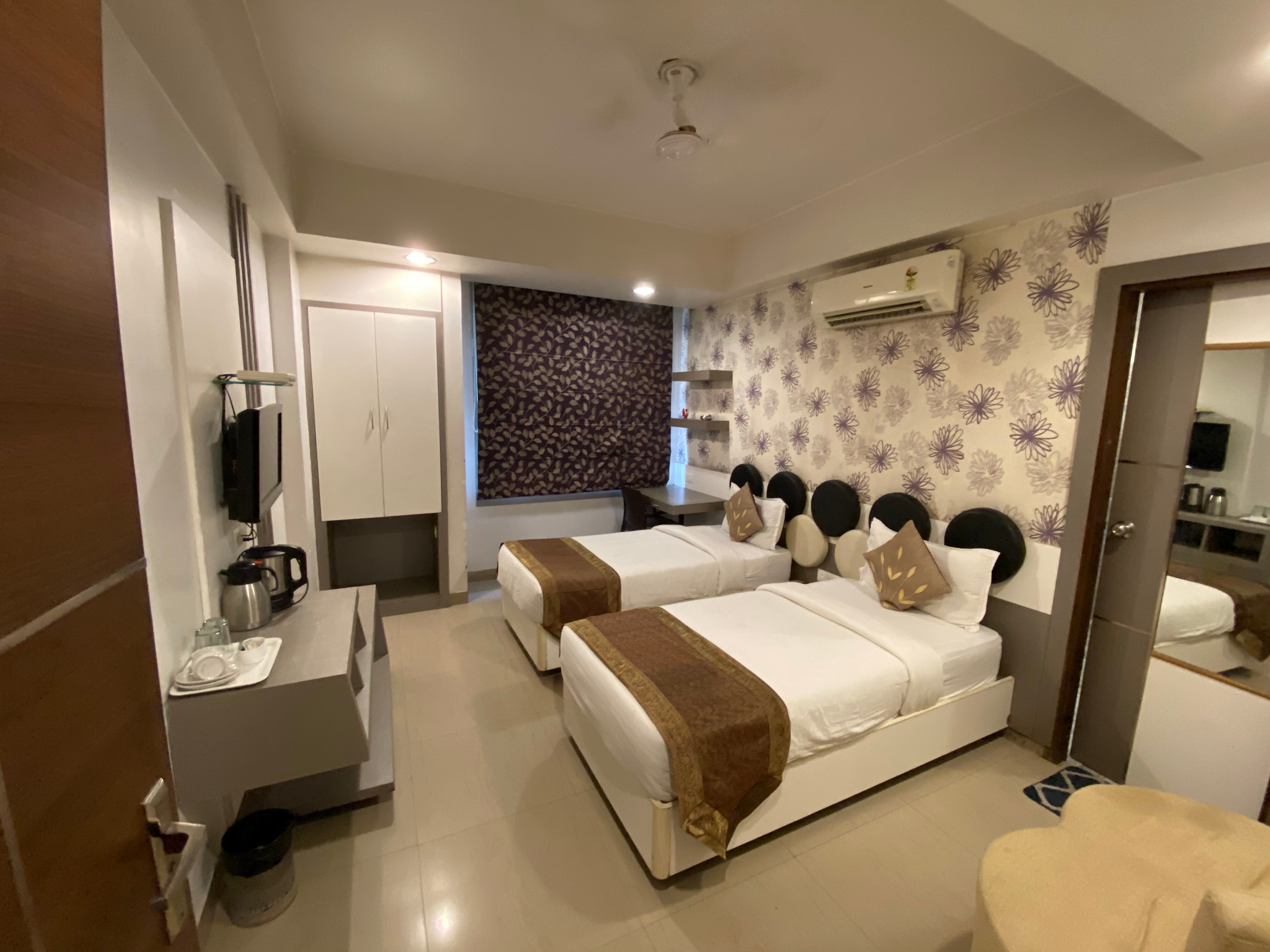 Starlit Select Nirvana Varanasi - Tap to explore photos