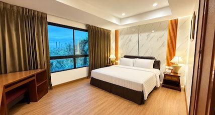 Nova Park Hotel Pattaya Room Type - One Bedroom Suite with Kitchenette (New Renovated) Nova Park Hotel Pattaya Room Type - One Bedroom Suite with Kitchenette (New Renovated)
