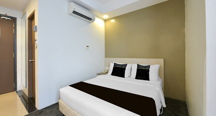 Palette KL Sentral Station Formerly Scott Hotel Room Type - Deluxe Queen
