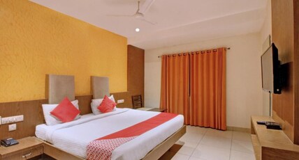 PLA Ram Residency Room Type - Deluxe Double A/C