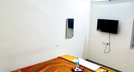 Chandra guest House Room Type - Bedroom 3
