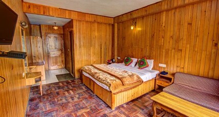 Hotel New Iceland, Manali Room Type - Super Deluxe Room with Mountain View