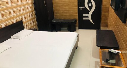 Hotel Aakriti Room Type - AC Room