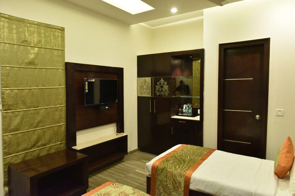 Milan - A boutique Hotel - Tap to explore photos
