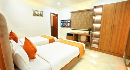 Viola Suites Room Type - Twin Room in 3 BHK