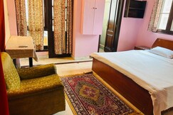Dr. Bali's Bliss Homestay