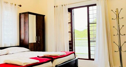 The Bougainvilla Homestay Room Type - The BougainVilla - Airy Balcony Escape Fortkochi