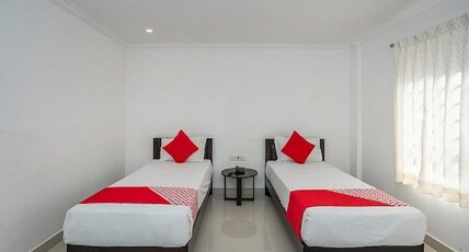 Square Inn Room Type - Deluxe