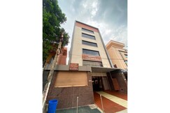 FabHotel Prime City Central