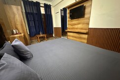 Honey N Spice Hotel & Restaurant