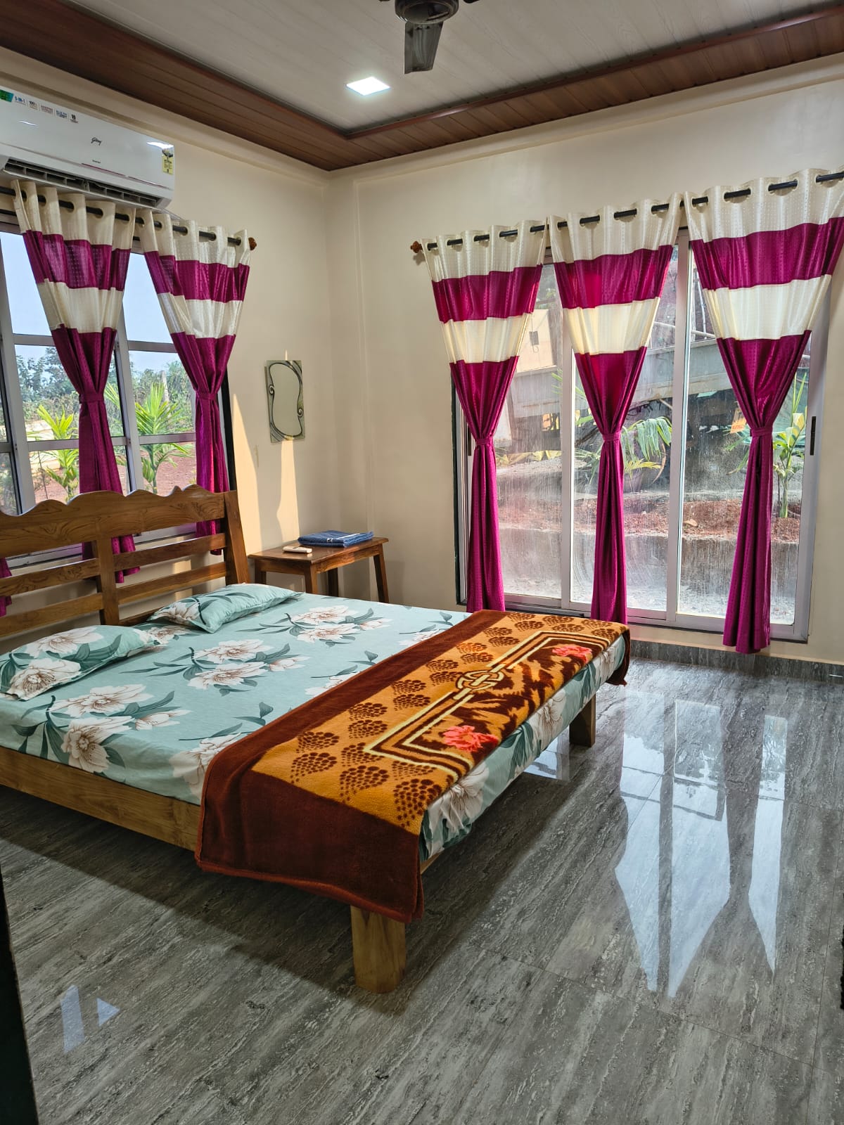 Madhavdas Homestay - Tap to explore photos