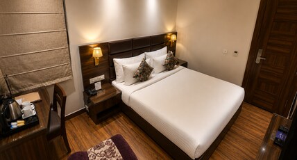 Hotel The Downtown Room Type - Queen Room Hotel The Downtown Room Type - Queen Room