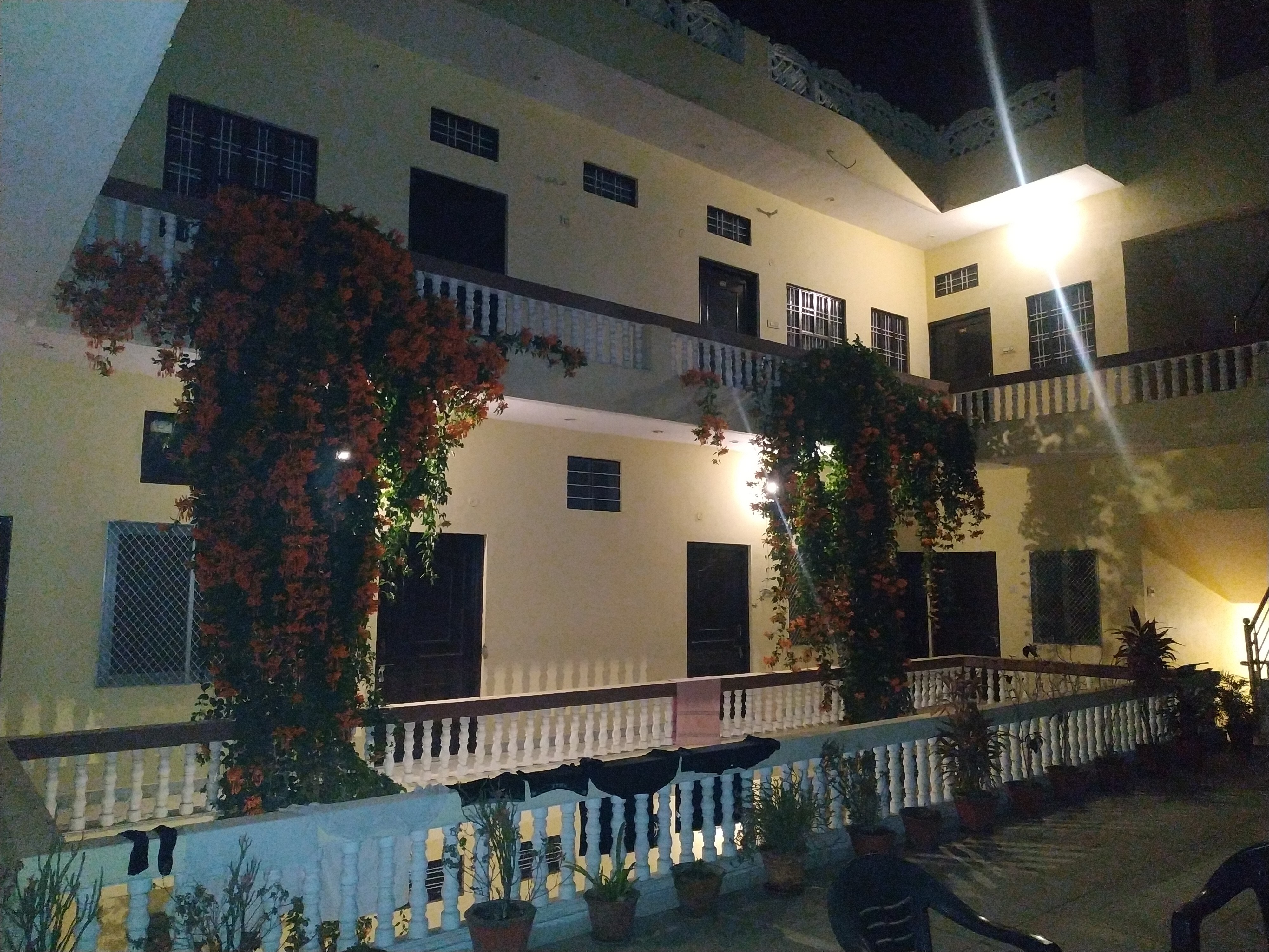 Keshav Palace Pushkar - Tap to explore photos