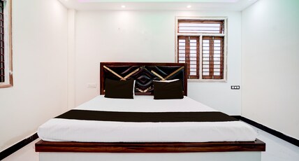 HOTEL O RAJ PALACE Room Type - Classic