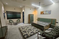 AnandFarmhouse-Relax in nature