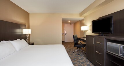 Holiday Inn Express & Suites FREDERICTON Room Type - 1 King Standard Communications Mobility Accessible Holiday Inn Express & Suites FREDERICTON Room Type - 1 King Standard Communications Mobility Accessible