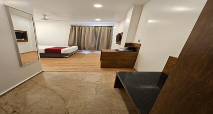 INDIANA HILLS Room Type - Deluxe room