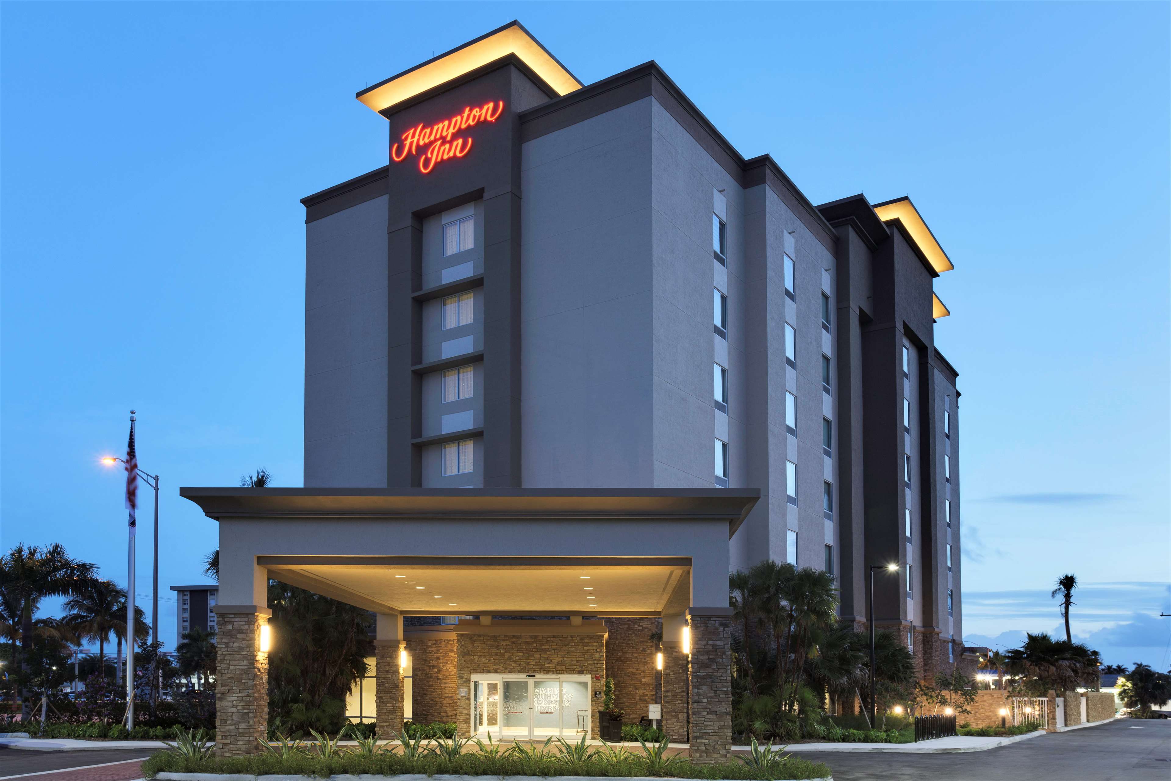 Hampton Inn Ft Lauderdale Pompano Beach FL - Tap to explore photos