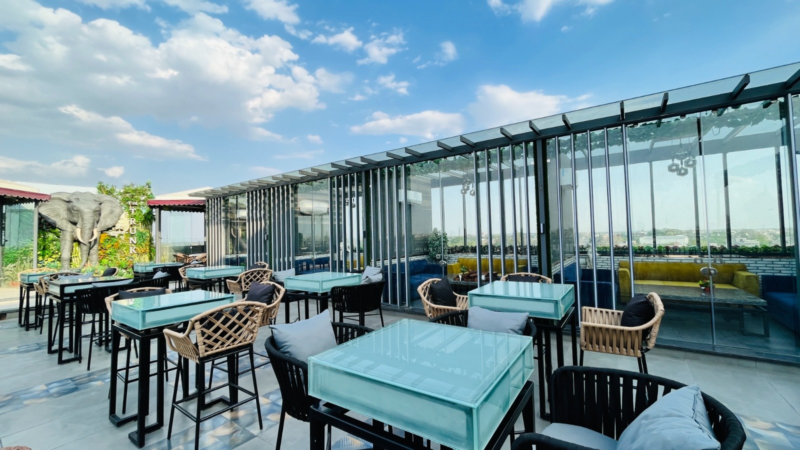 Hotel Aryavilas- A Luxury Boutique Hotel - Tap to explore photos